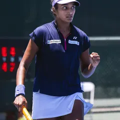 A series of action shots from my title run at the SoCal Pro Series. You can see the focus on technique in my forehand, preparation for a backhand, and the concentration required for every single point.