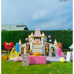 I brought the magic of Disney to life with this incredible fairytale castle, creating a royal celebration for a little princess's 5th birthday. This large-scale prop serves as the stunning centrepiece for the entire event, perfect for photos and imaginative play.