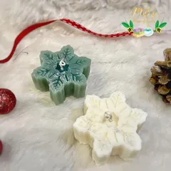 My snowflake scented candles are a lovely addition to any winter decor. Poured from soy wax, they make a wonderful Christmas gift or a festive touch for your own home.