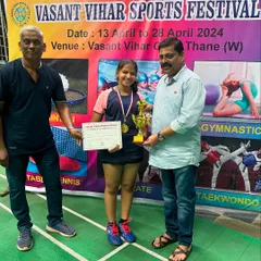 Here is Anvi More, the runner-up in the Girls U-15 category at the Vasant Vihar Sports Festival. A fantastic achievement!