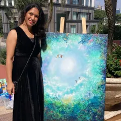 We were proud to have artist Poonam join us for the Sublime Fiesta at UB City, where she showcased her beautiful and serene paintings.