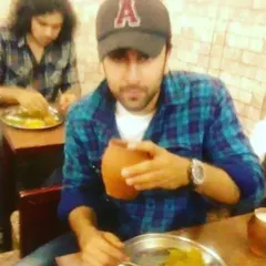 It was a pleasure to see Ranbir Kapoor enjoying a traditional meal. We strive to bring that same authentic, comforting food experience to you every day.