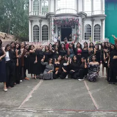 The whole team on location. We believe in learning by doing, and that means getting out of the classroom and into real event settings.