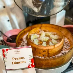 A taste of Asia with our delicate Prawns Dimsum. Served in traditional bamboo steamers, these bite-sized delights are a sophisticated and flavourful addition to any menu.