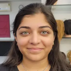 Before: Ready for a pink semi cut crease transformation.