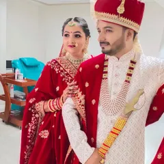 A closer look at the couple's makeup. You can see the groom's natural, matte skin alongside the bride's elegant makeup, both designed to look great under event lighting.