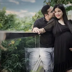 This is your journey together. We capture the love and connection between expecting parents in our outdoor maternity sessions, creating timeless and romantic portraits that celebrate this special time.