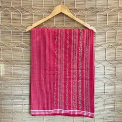 This vibrant pink handloom saree is adorned with intricate Chikankari embroidery. Each piece is crafted by skilled artisans, making it a unique addition to your wardrobe.