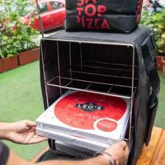 Nothing hits like a hot, wood-fired Neapolitan straight from the oven. Our delivery bags are designed to keep your pizza as fresh as possible.