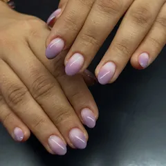A soft and subtle purple to white ombré, perfect for everyday wear.