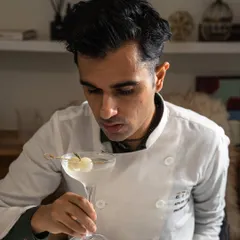 Introducing Chef Prateek Bakhtiani of Ether Atelier Chocolat, a collaborator whose genius brings exquisite chocolate creations, like his Old School Fudge Sticks, to our clients.