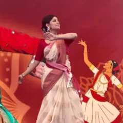 A full-length view of my performance at the college fest in Mumbai. The flow of the saree and the posture reflect the core aesthetics of Kathak that I strive to embody, a teaching from my gurus.