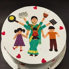 This custom "Super Mom" cake was a joy to make. The hand-painted design celebrates a mother's many roles, making it a truly personal and heartfelt gift.