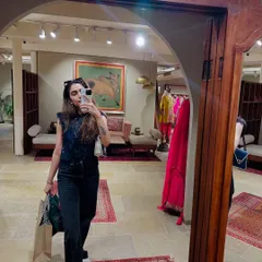 Lifeing. A mirror selfie from a day out shopping, capturing a real, everyday moment.