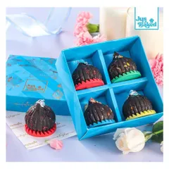 Our special 'Cake Modaks' are a modern take on the traditional sweet. These are rich, cake-based modaks loaded with different dry fruit flavors.