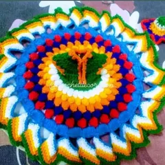 Celebrate special occasions with this tricolor crochet poshak for Kanha ji. The design incorporates saffron, white, blue, and green, and includes a matching pagdi for a complete patriotic ensemble.