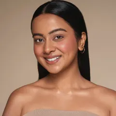 This shot for CS Essentials highlights a cream blush, applied to create a healthy, dewy glow. I focused on seamless blending to make the skin look naturally radiant.