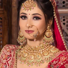 This portrait showcases the clean, radiant finish our students learn to achieve. Notice the balanced contouring and the soft, elegant eye makeup on this bridal look.