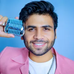 I truly believe music has healing powers. A simple photo with my mic, which is my partner in creating melodies that I hope bring a smile to your face.