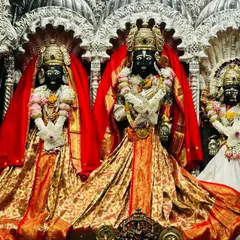 The beautiful deities at Shree Kalaram Mandir in Nashik adorned with our floral designs for the Ram Pooja. It is a profound honour to offer our art in service to the divine.