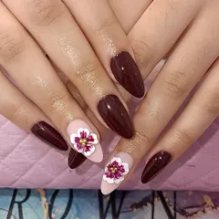 I'm obsessed with how these deep wine tones and 3D floral details turned out. The contrast between the glossy dark base and the delicate sculpted flower makes for a truly stunning look.