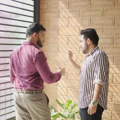 Renowned interior designer and influencer Salman Surfs discussing our innovative solutions with our director, Shaheen. Collaborations with design experts help us stay at the forefront of the industry.