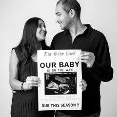 Extra, extra, read all about it! I love helping couples announce their exciting news with creative and fun maternity announcement photos. This classic black and white newspaper prop is just one of the many ways we can share your joy.