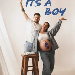 It's a boy. A super fun and creative gender reveal using paint. Capturing this moment of pure celebration is always a joy.