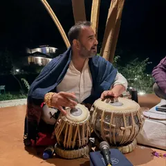 A beautiful full moon evening filled with the rhythmic sounds of the tabla during a kirtan. Music is a universal language that helps us connect to the divine and to each other.