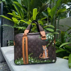Here's the finished Zen Tigress bag in a natural setting. The goal is always to create art that feels like it was meant to be on the accessory from the start.