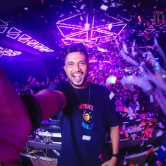 A selfie from the center of the storm. Capturing the wild energy at Club Illusions with a confetti explosion and a packed house. I love getting personal and sharing the excitement with the crowd.