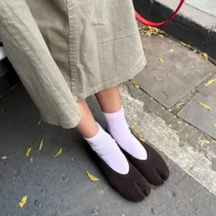 Taking the DUPE Tabi flats for a walk. This traditional Japanese style, reimagined for India, is crafted from soft brown suede for a grounded, earthy feel. It’s about walking your talk, with intention and style.