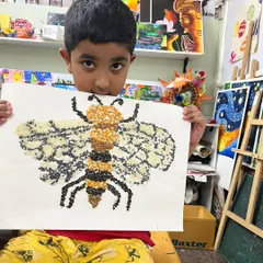 This incredible bee was made using different types of grains and seeds. This mosaic project is a fantastic way to explore texture and create art from natural materials.