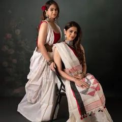 Two gorgeous models showcasing the beauty of handwoven sarees. Working with this brand was a wonderful experience, filled with elegance and charm.
