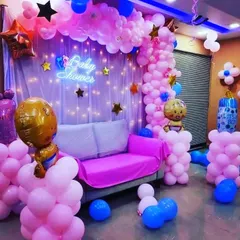 Baby shower ke liye yeh "Baby Shower" ka neon sign hai. Isse decoration mein ek bahut accha touch aata hai.