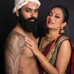 A smudged kohl look adds a raw, powerful element that I absolutely love. For this traditional-themed jewellery shoot, it enhanced the model's eyes and added a touch of drama to the overall aesthetic.