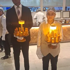 I believe service should be as impressive as the food. My team presents appetizers on unique, illuminated trays, ensuring your guests are wowed from the very first moment.