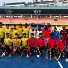 A group photo with our special guest, Jarmanpreet Singh. My two teams, after competing in our internal league, came together to learn from a true champion.