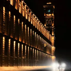 The iconic Lal Imli Mill in Kanpur, illuminated at night. This shot, which went viral, shows how creative lighting and photography can transform a local landmark into something magical.