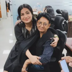 A moment with a young person who sought my guidance. I handle sensitive family matters, including domestic violence cases, providing a safe and strong support system for my clients to seek justice.
