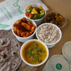 This meal box is customized for a high-protein diet, essential for fitness enthusiasts and those looking to build muscle. We can tailor every meal to match specific dietary prescriptions, whether from us or your own dietician.