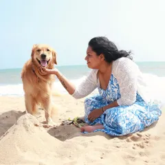 My new favorite thing is shooting at the beach! The open space, the crashing waves, and a happy dog make for the most beautiful and dynamic photographs.