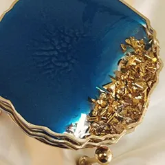 Dispatching this coaster set to my client. This blue and gold foil design is perfect for keeping on a dining table.