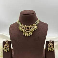 Another view of the Royal Hathi set with red accents.