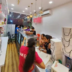A snapshot from a super successful offer day. I'm so grateful for the love and support from my customers. We sold over 250 cakes in a single day, and it was amazing to see the shop buzzing with happy people.