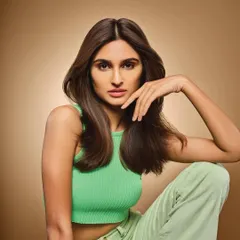 A beauty shot of Alaviaa Jaaferi, where my makeup work focused on creating a luminous complexion and softly defined features. This look is a perfect example of sophisticated commercial makeup.