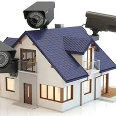 We ensure there are no blind spots in your home's surveillance. By installing multiple high-definition CCTV cameras at key vantage points, we provide overlapping fields of view for comprehensive monitoring of your property's exterior.