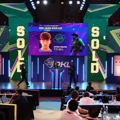 A player is sold at the PKL auction, with dynamic graphics appearing on screen. Our integrated production ensures that every bid and sale is a visually exciting moment for both the live and broadcast audience.
