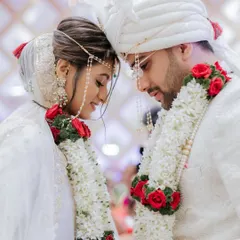An intimate "forehead touch" pose. The love and connection between them is so clear in this beautiful shot.