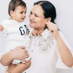 The bond between a grandmother and her grandchild is pure magic. I love capturing these gentle, loving interactions that will be treasured for a lifetime.
